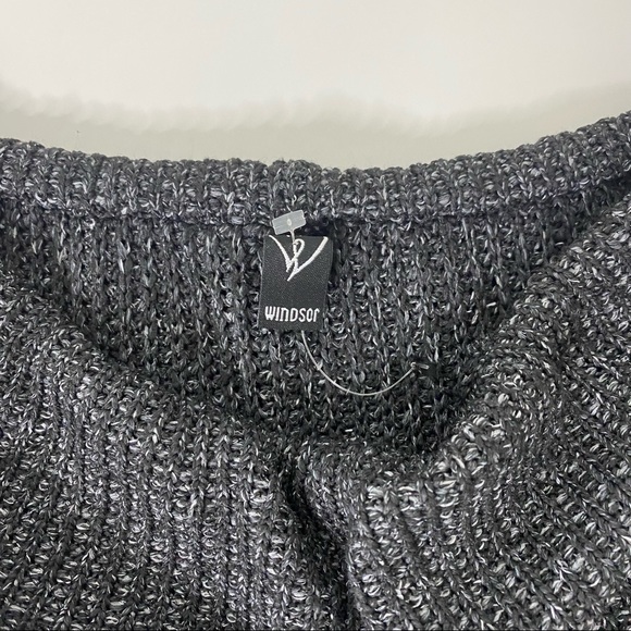 windsor off the shoulder top - Picture 2 of 4